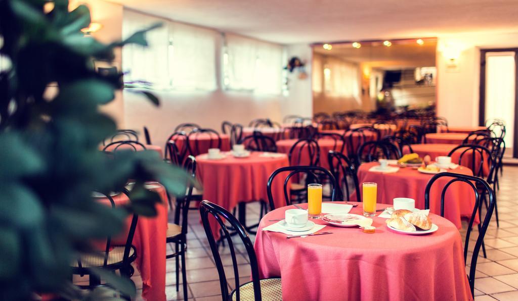 Antares Hotel 3*